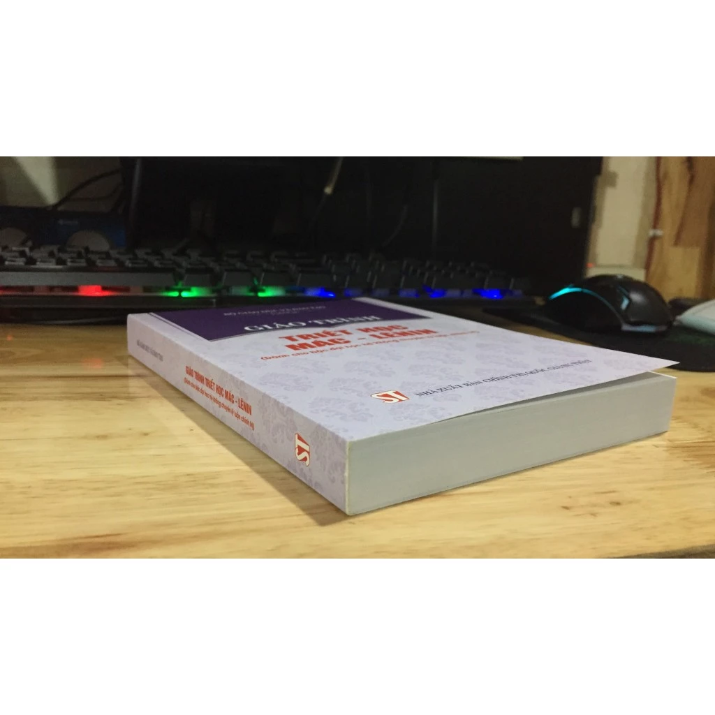 Marxist-Leninist Philosophy Textbook-Sach Triet hoc Mac Lenin. (For Non-Political Theory Majors in Higher Education)